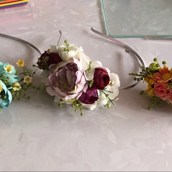 Flower headband - Picture 3 of 3